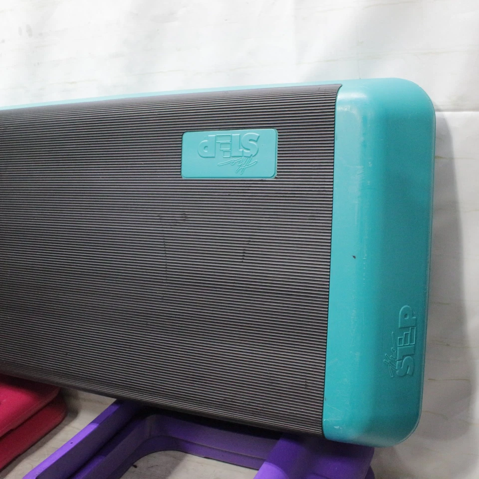 Plataforma de ejercicio aeróbico The Original STEP 4 elevadores entrenamiento excelente 42 pulgadas Foto 2 de 4