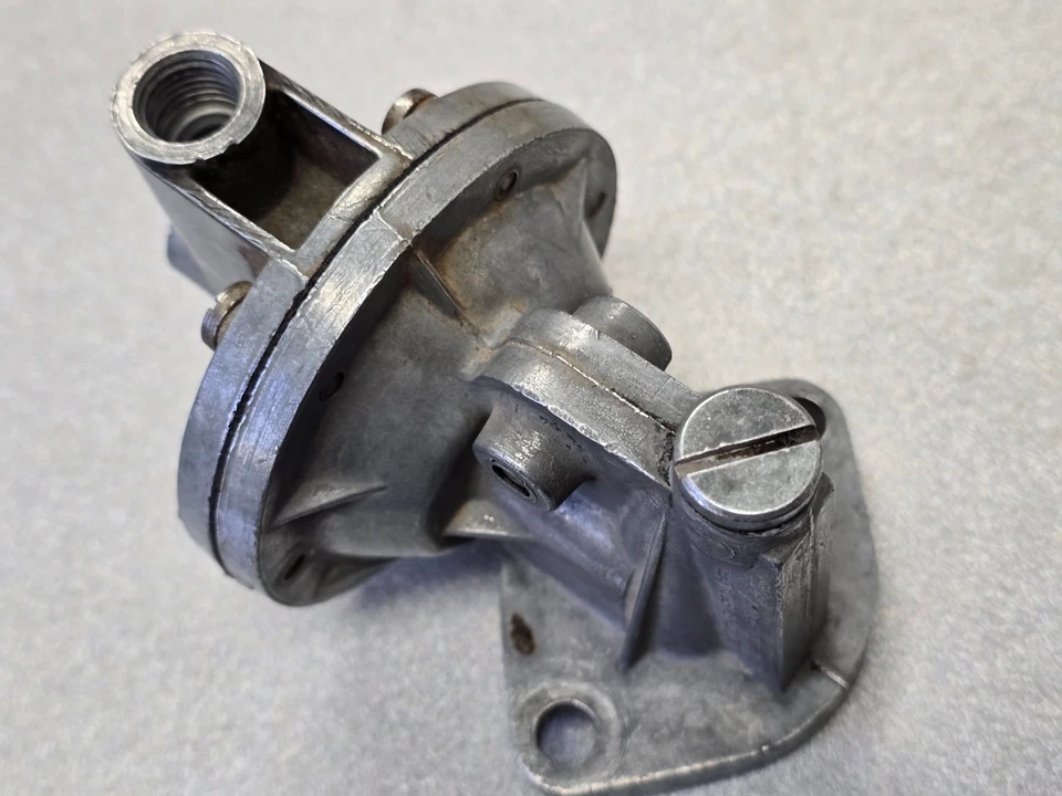 BONITO USADO ORIGINAL PORSCHE 356 PRE A BOMBA DE COMBUSTIBLE CARBURADOR ALEMÁN SOCIEDAD #3 Foto 3 de 4