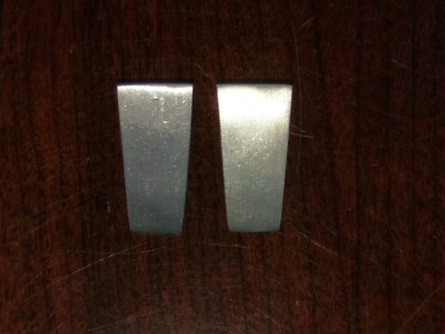 Dean Davidson Ohrringe klein Schräg Ohrstecker Silber Rhodiniert Platte Pinsel modern