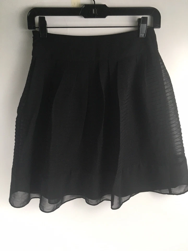 Falda ANN TAYLOR LOFT Para Mujer Talla 00P, Negra MODERNA Por encima de la rodilla Acanalada Plisada Foto 3 de 4