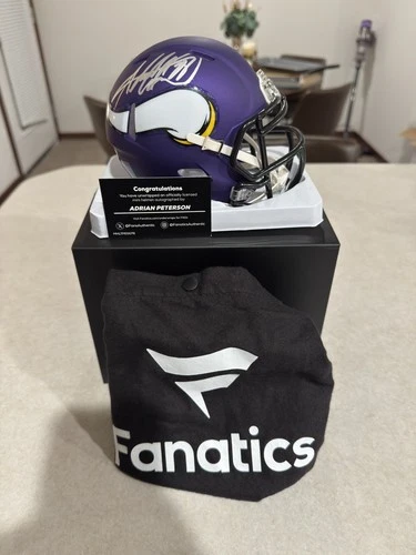 Adrian Peterson  2025 Fanatics Under Wraps Signed Mini Helmet Vikings
