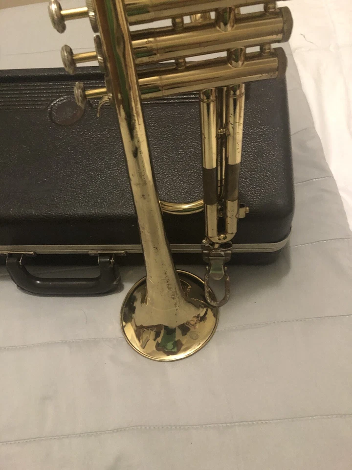 Vintage Bundy/Selmer Trumpet w/ Original Case - Image 4 of 4