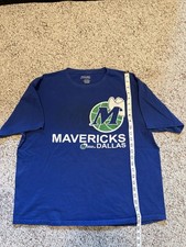 Vintage 90s Dallas Mavericks Blue/Green Tshirt Size L