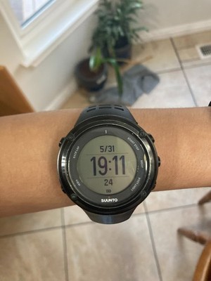 Suunto Ambit2 GPS Watch With Charger - Black (Fair Condition)