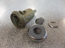 STRATTEC 607870 OEM GENERAL MOTORS AUTO LONG STYLE DOOR LOCK ALL LOCK 1581