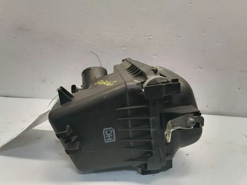 2009-2019 Toyota Corolla Sedan Air Cleaner Air Intake Box Cleaner OEM - Image 4 of 4