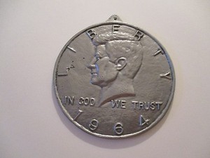 KENNEDY 1964 LIBERTY METAL WALL HANGING 7 x 7 INCHES HEAVY THICK COLLECTIBLE