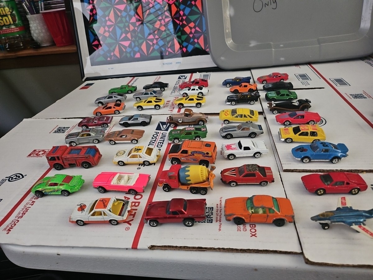 Lot Of 40 Vintage MATCHBOX Hotwheels + Hong Kong 70s 80s Cars
