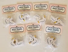 Lot of 14 VTG Painted Ducks Wood Maxi-Shapes Animal Macrame Beads by Maxi-Cord