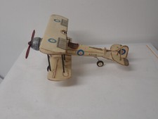 Ganz tolles Blechflugzeug eines Doppeldeckers
