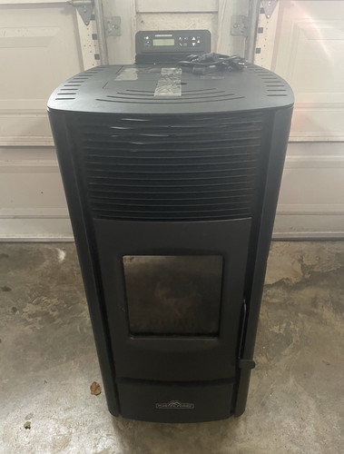 Master Forge 1200-sq ft pellet stove