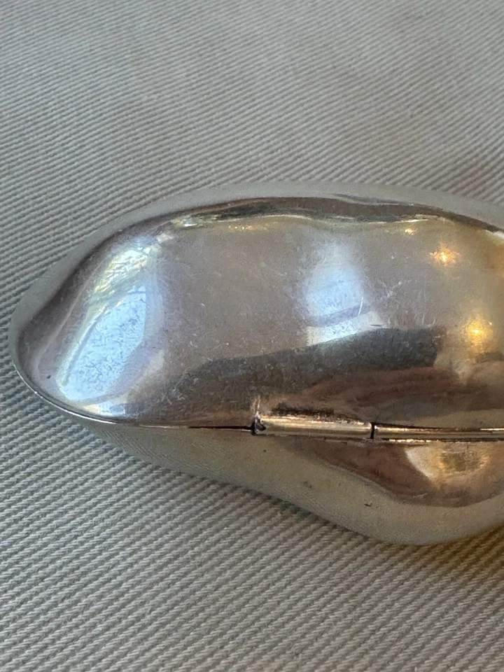 "Antigua caja con carcasa de almeja con bisagras de 4,25"" de plata de ley europea con sello .90" Foto 3 de 4