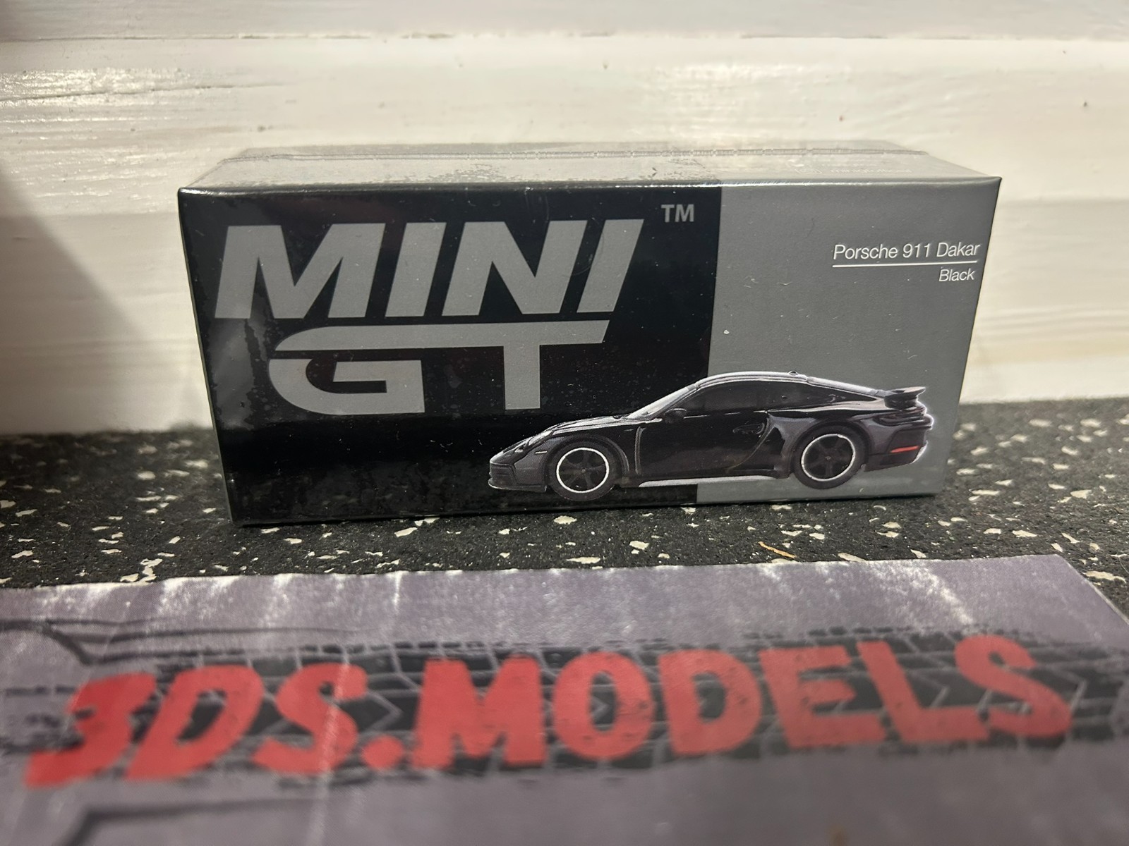 MINI GT PORSCHE 911 DAKAR BLACK 1/64 *COMBINE POSTAGE*