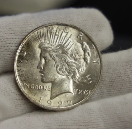 1922  US Peace Silver Dollar $1 Unc