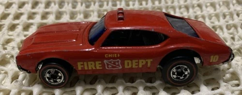 Hot Wheels 1969 Redline Olds 442 Fire Dept Chief Red Diecast Car 1/64 USA