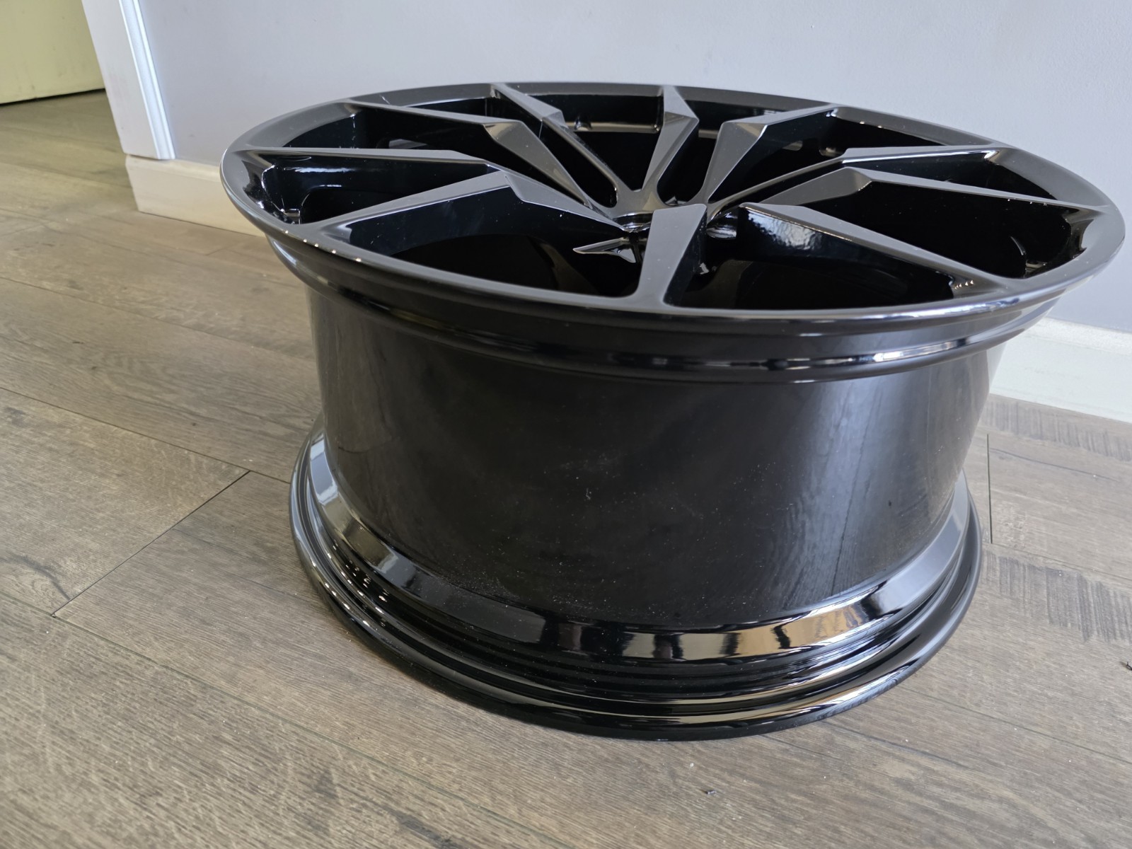 LAMBORGHINI AVENTADOR DIONE LP700 LP720 FRONT WHEEL RIM OEM 470601017T 