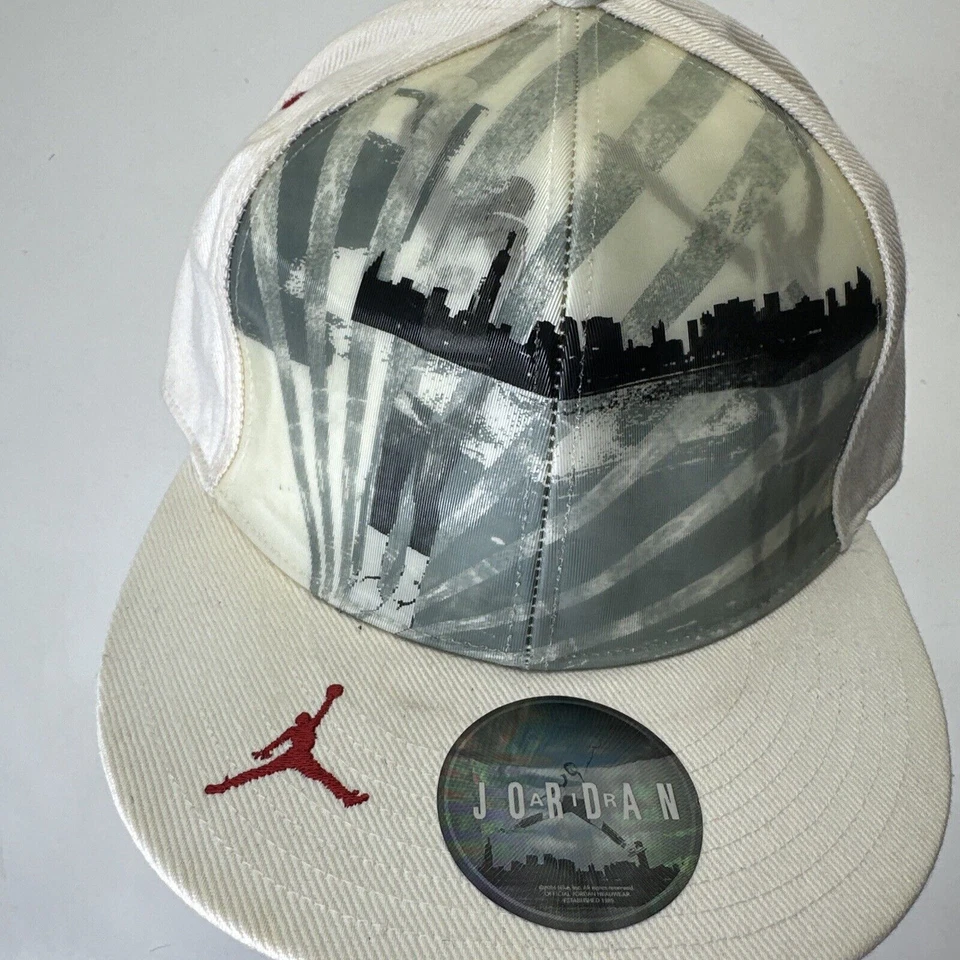 Gorra de béisbol Air Jordan holograma ajustada 7 1/8 Nike Foto 2 de 4