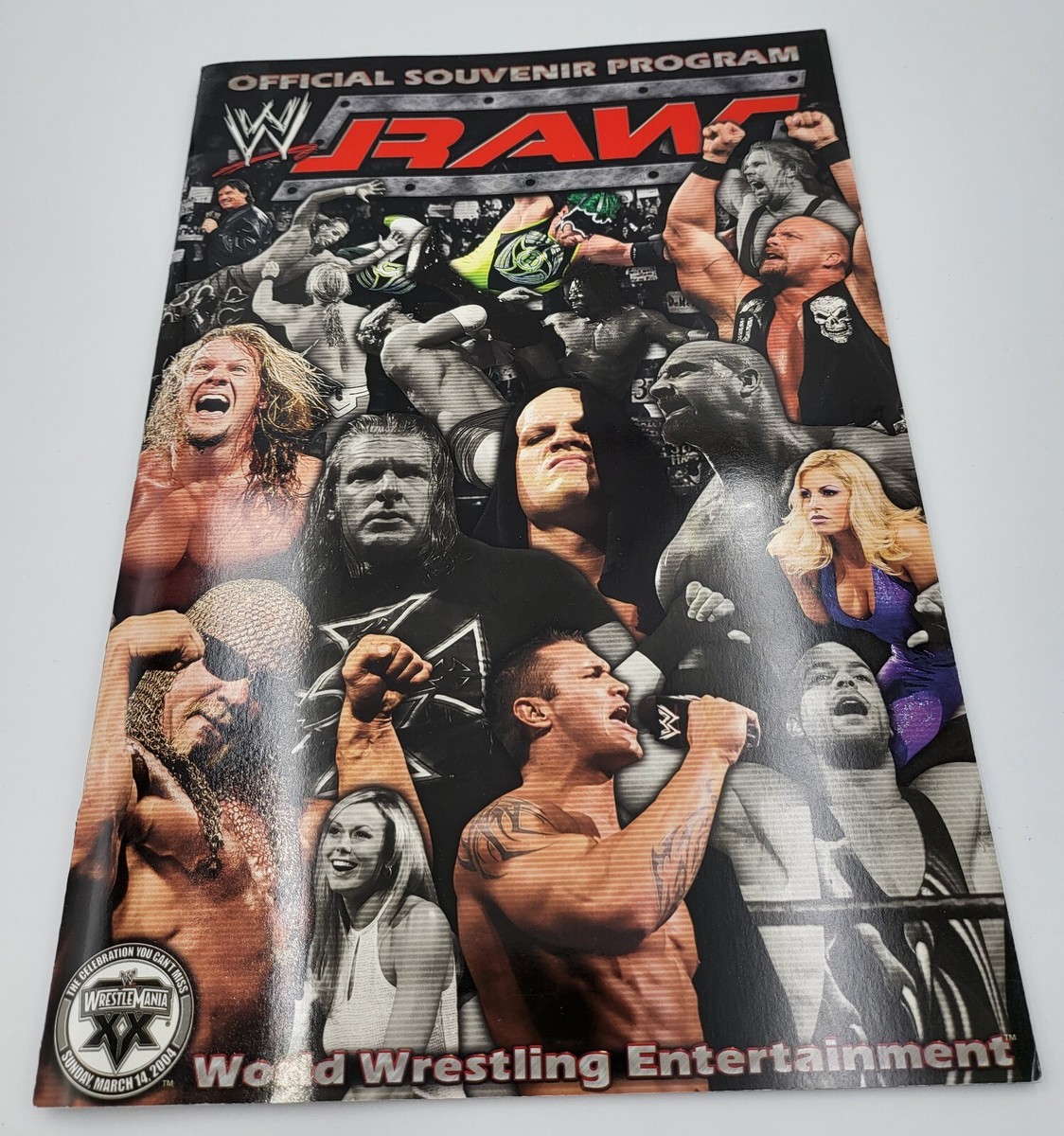 Raw Smackdown WWE Official Souvenir Program 2004