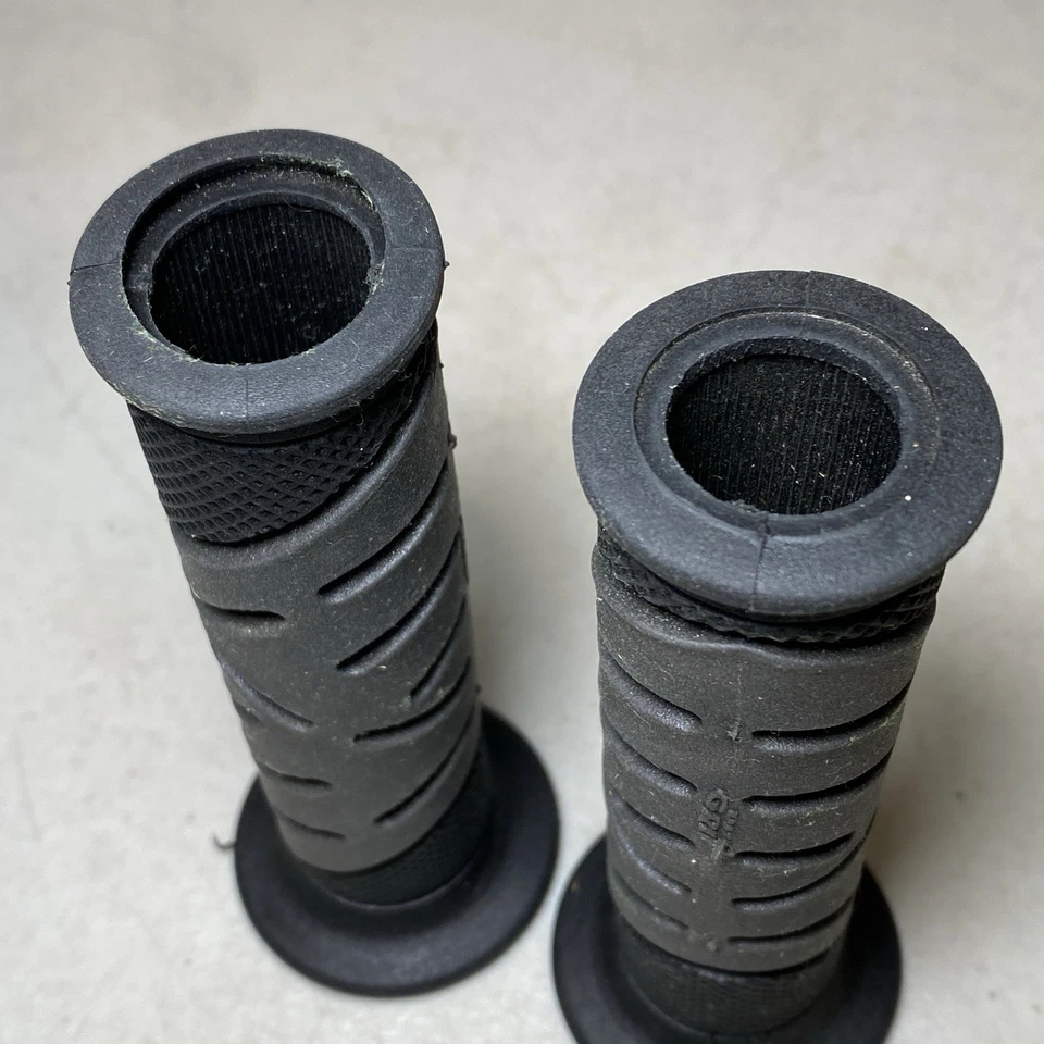 Empuñaduras para bicicleta deportiva PRO GRIP 719, extremos abiertos, negro/titanio PA0719OENE02 298, NUEVAS Foto 4 de 4