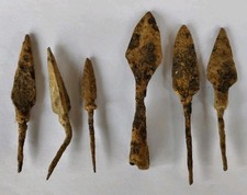 LOT OF 5 ANCIENT ROMAN IRON ARROWHEADS & 1 MEDIEVAL CROSSBOW BOLT 200-1400 AD.