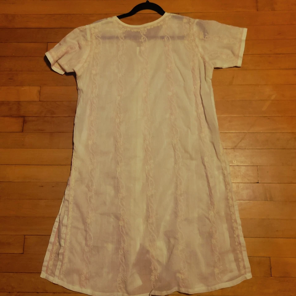 Túnica feminina estilo Kurta feita à mão artesanal bordada branca tamanho 18/20 - Imagem 4 de 4
