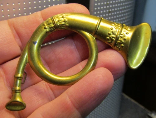 Antique Civil War Kepi Cap Hat Insignia Brass Infantry Horn Pin Badge