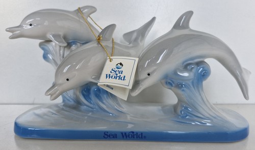 Seaworld Orlando Dolphin Ornament With Tag. Late 1990s. Perfect Condition.