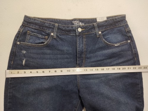 Time And Tru Jeans Crop High Rise Raw Hem Distressed Women's Size 18 - Imagen 7 de 13