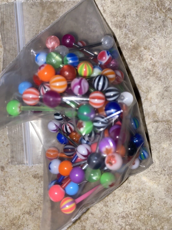 Lote de 60 anillos para pezones lengua barras bolas plástico y metal nuevo medidor estándar Foto 3 de 3
