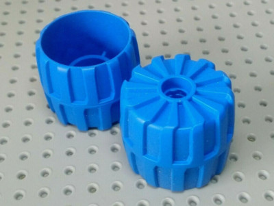 Lego Rad starr 4x4x4 mittel (35 mm T. x 31 mm) [2593] blau x2