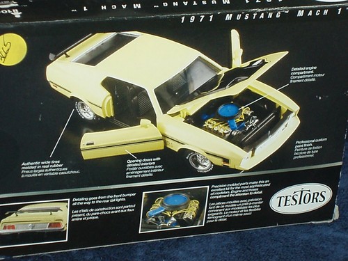 TESTOR'S 1971 FORD MUSTANG MACH 1 BEIGE MODEL KIT 1/24 SKILL LEVEL 2 - Picture 10 of 13