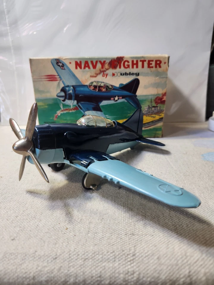 Avión de combate vintage Hubley modelo a escala para niños juguete Navy #467 con caja original Foto 2 de 4