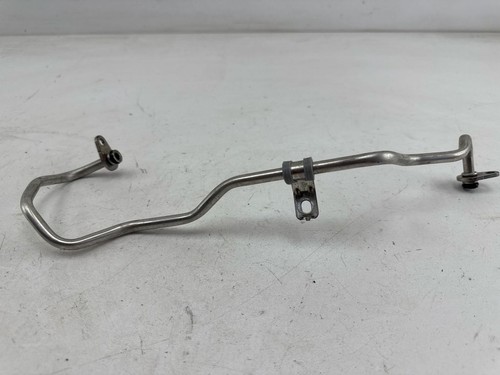 Volkswagen Golf VIII 2020 Benzin/Elektro 110kW Turbolader Ölleitung Ölschlauch