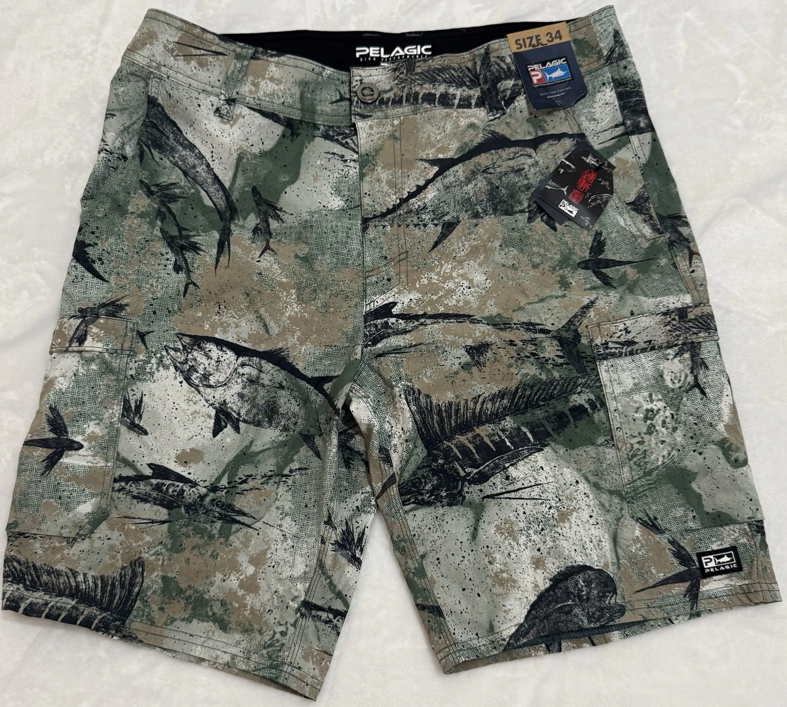 Pelagic Fishing Madeira Cargo Shorts Open Seas Camo size 34 New With Tag $80