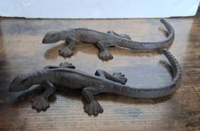 Lizard PAIR 10 Inch Cast Iron Pool Garden Yard Wall Decor
