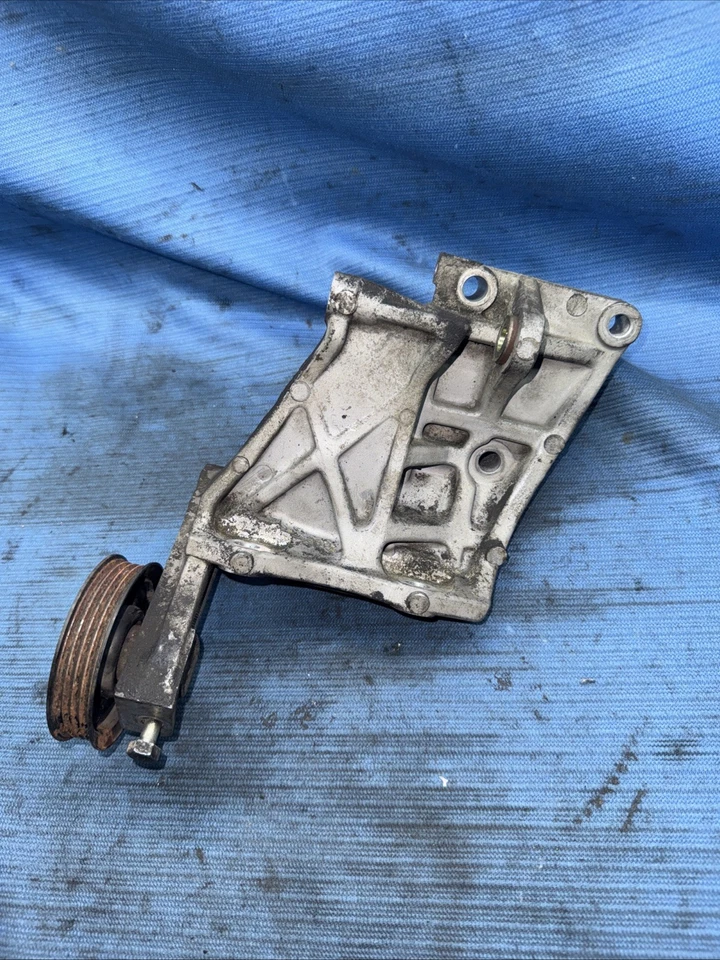 90-96 Nissan 300zx Z32 AC Compressor Bracket Oem NA Vg30de Tensioner - Image 2 of 4