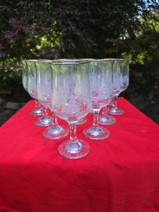1980s Libbey Arby's Winter Wonderland Etched Wine Glass Gold Rim Frosted Set 14