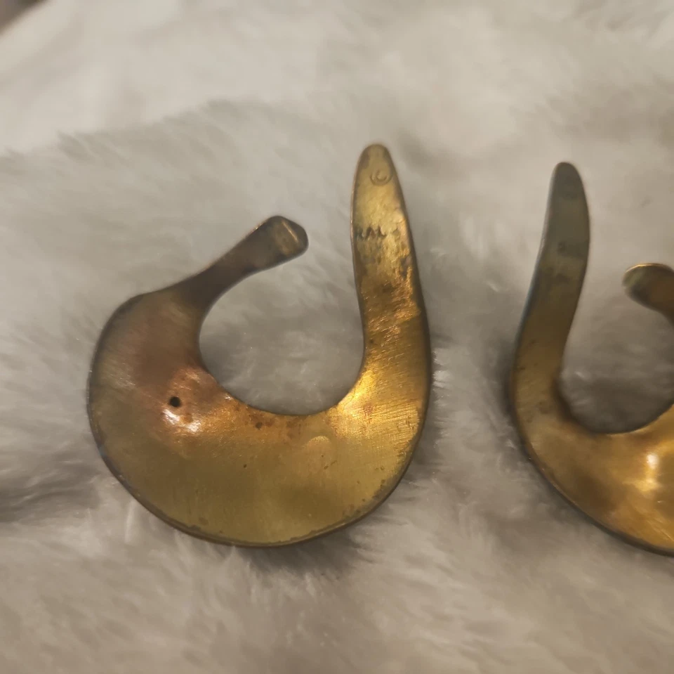 Brincos de latão/cobre com punhos de orelha Rolf Andrea com marcação repentina RAL vintage - Imagem 3 de 4