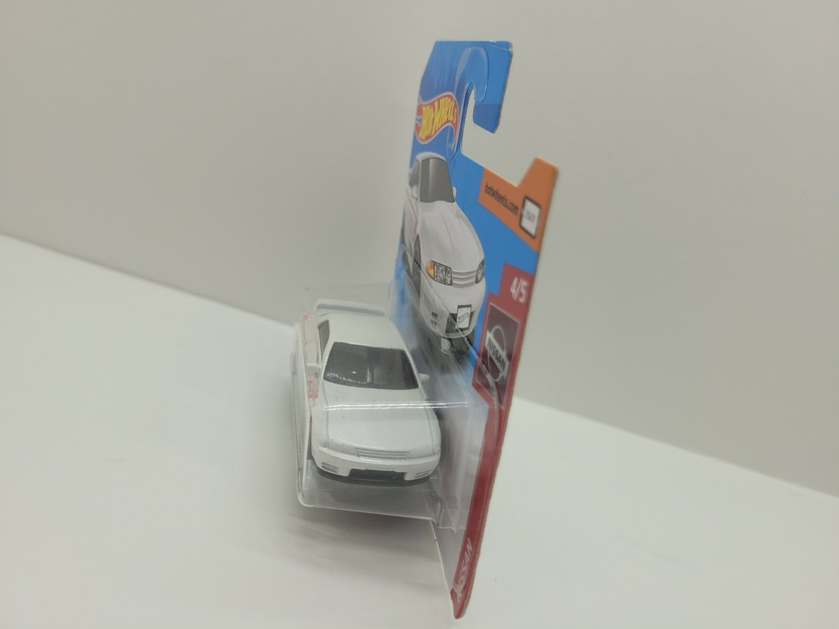 Hot Wheels NISSAN SKYLINE GT-R (BNR32) 2019 SHORT CARD white Hot Wheels NISSAN SKYLINE GT-R (BNR32) 2019 SHORT CARD white