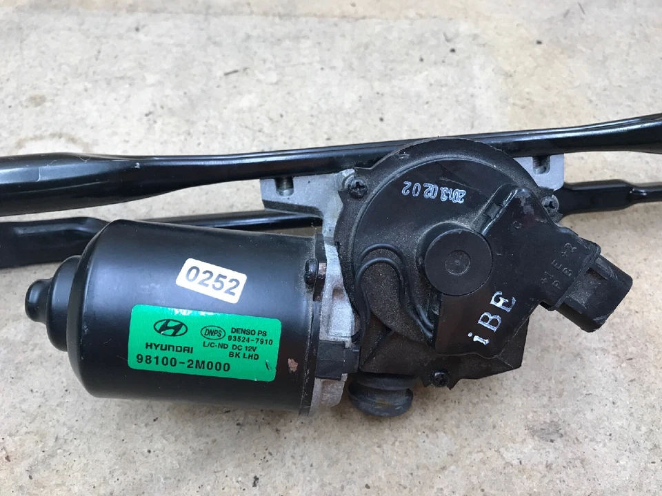 2013 - 2016 HYUNDAI GENESIS COUPE FRONT WINDSHIELD WIPER LINKAGE 带电机 LH 原始设备制造商 — 第 3/4 张图片