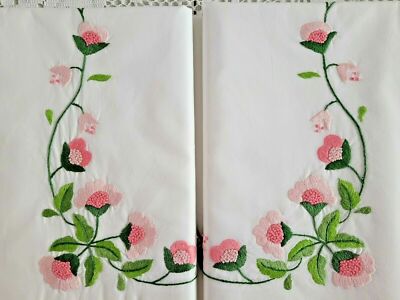 Elegant sheet in pure cotton with embroidery flowers handmade