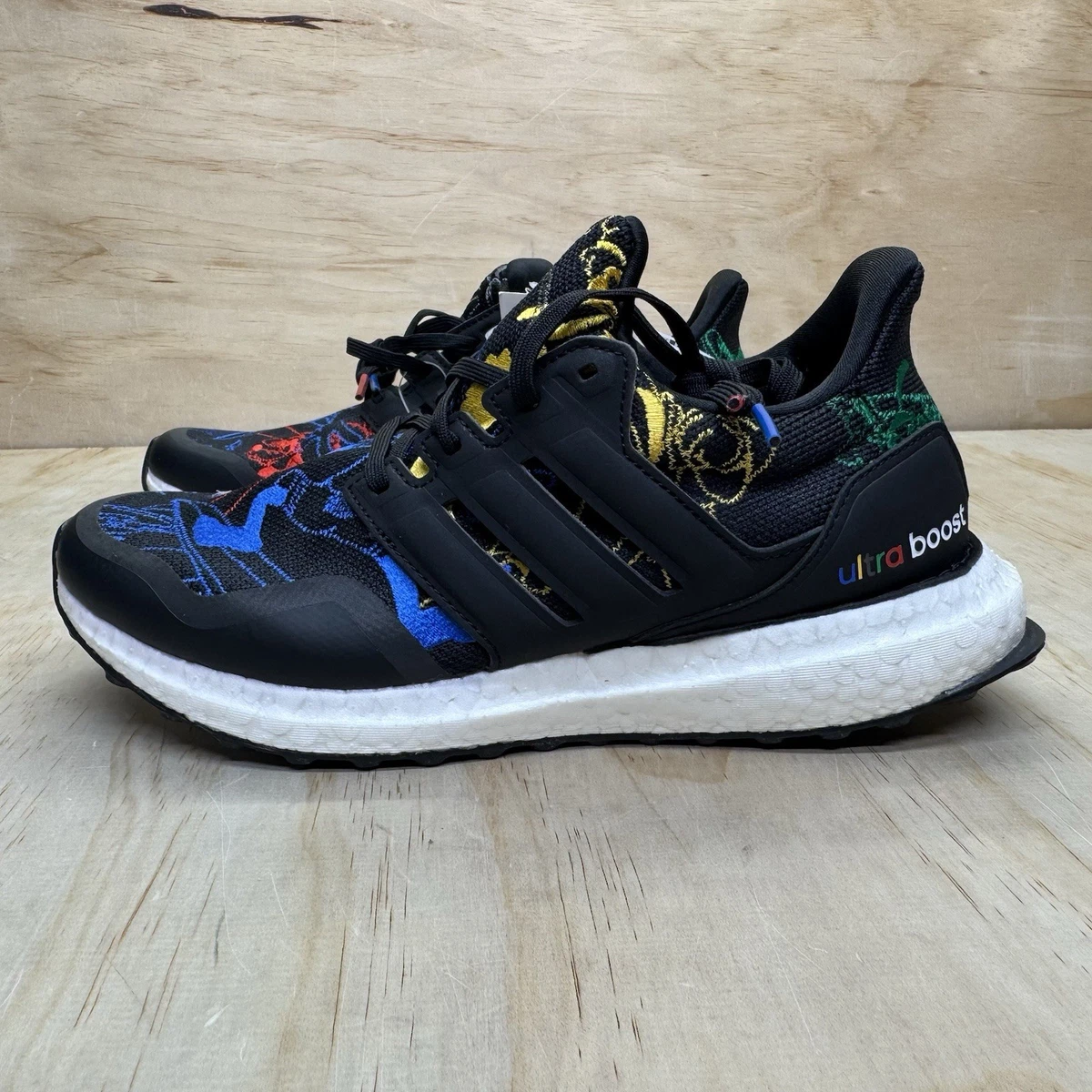 adidas gazelle silver green womens Adidas UltraBoost DNA J Sport x Disney Goofy Pack Black main image 0