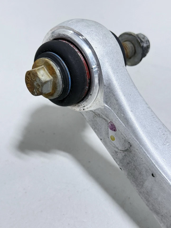 07-09 Brazo de control inferior delantero derecho o izquierdo Jaguar X150 XK XKR C2P7656 OEM #3579 Foto 3 de 4