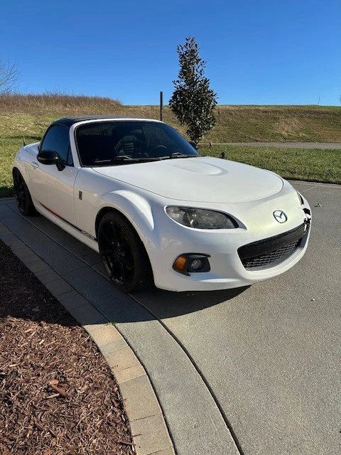 Mazda MX-5 Miata 2013 Foto 2 de 4