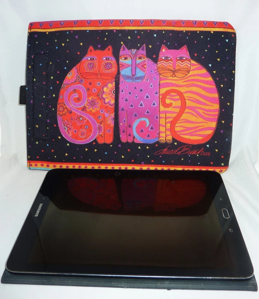 BOLSA FUNDA LAUREL BURCH FELINE FRIENDS PARA CUALQUIER TABLET 8”X10” IPAD EREADER NUEVA Foto 3 de 4