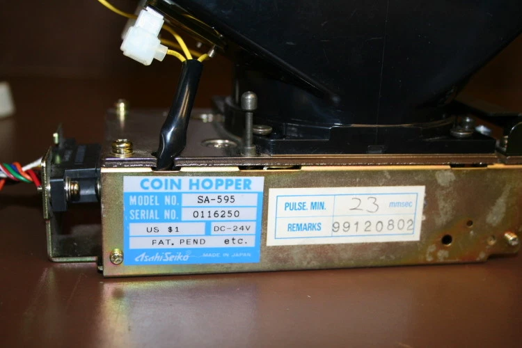 Coin hopper SA-595 w/expansion bowl $1 coins Asasi-Seiko Unused takeoff - Image 3 of 4