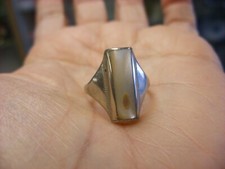 Vintage Unmarked Silver Mother Of Pearl MOP Ring Size 6