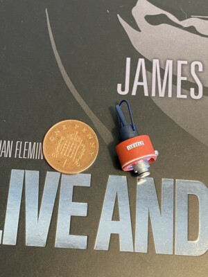 Big Chief Studios BCS James Bond LALD Brandbombe lose Maßstab 1:6