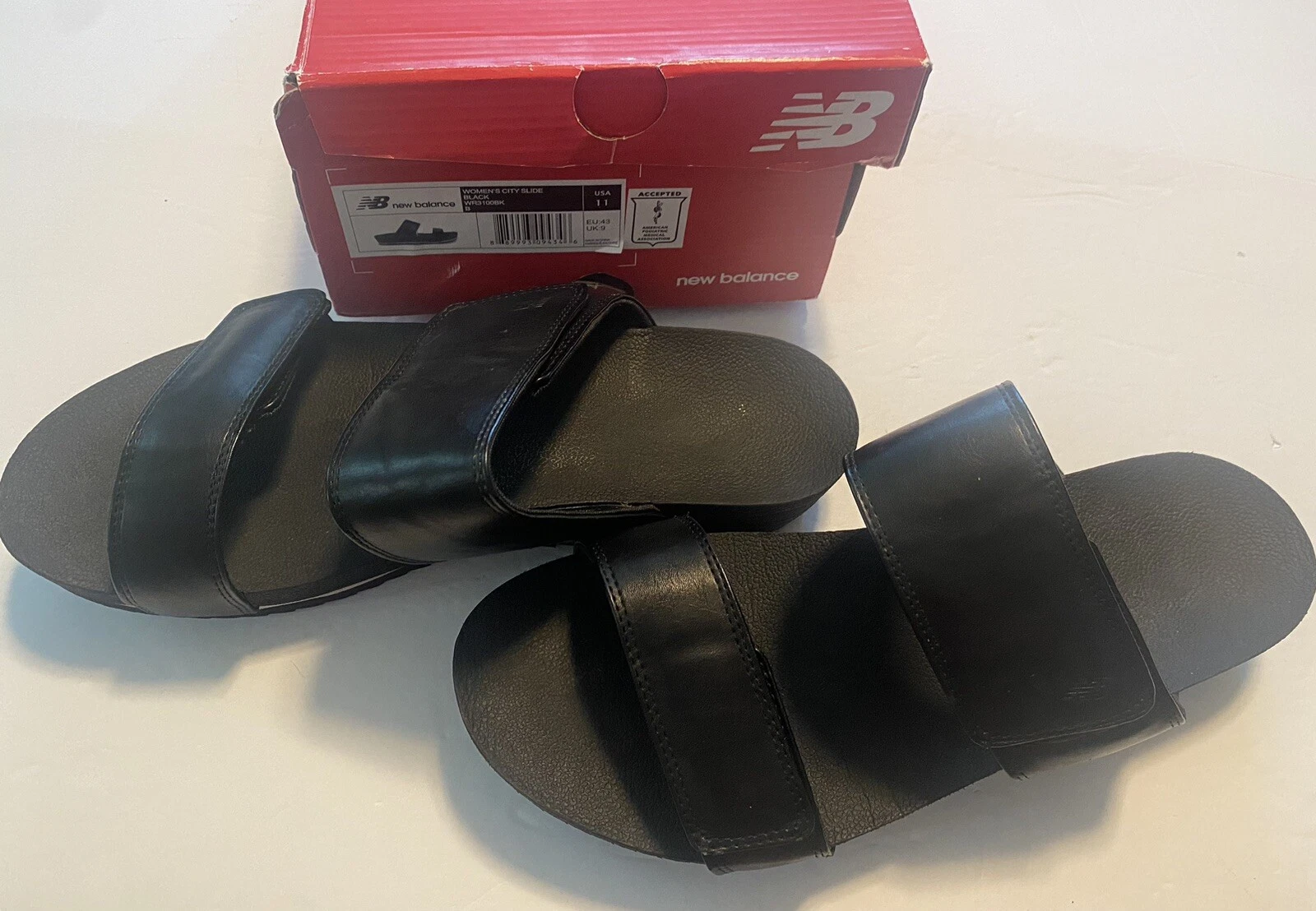 Sandali NEW BALANCE donna 11 City Slide neri 2 cinturini ottime condizioni