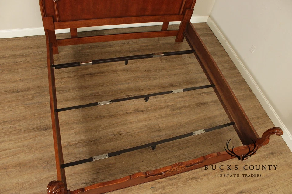 Century Furniture Coeur De France Estilo Francés Cama King Size Foto 4 de 4